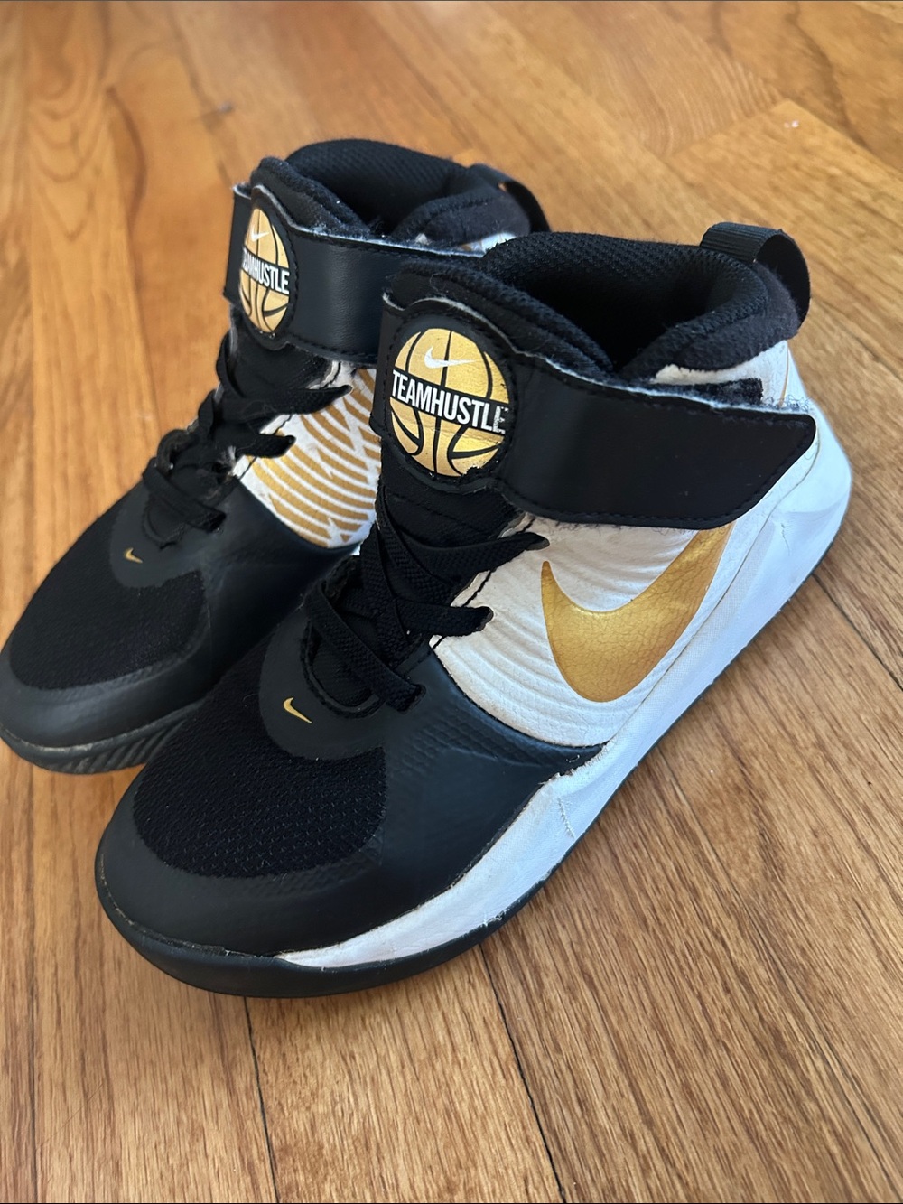Nike Kids Team Hustle D 9 Pre School Basketball Shoe 12C - Picture 4 of 6